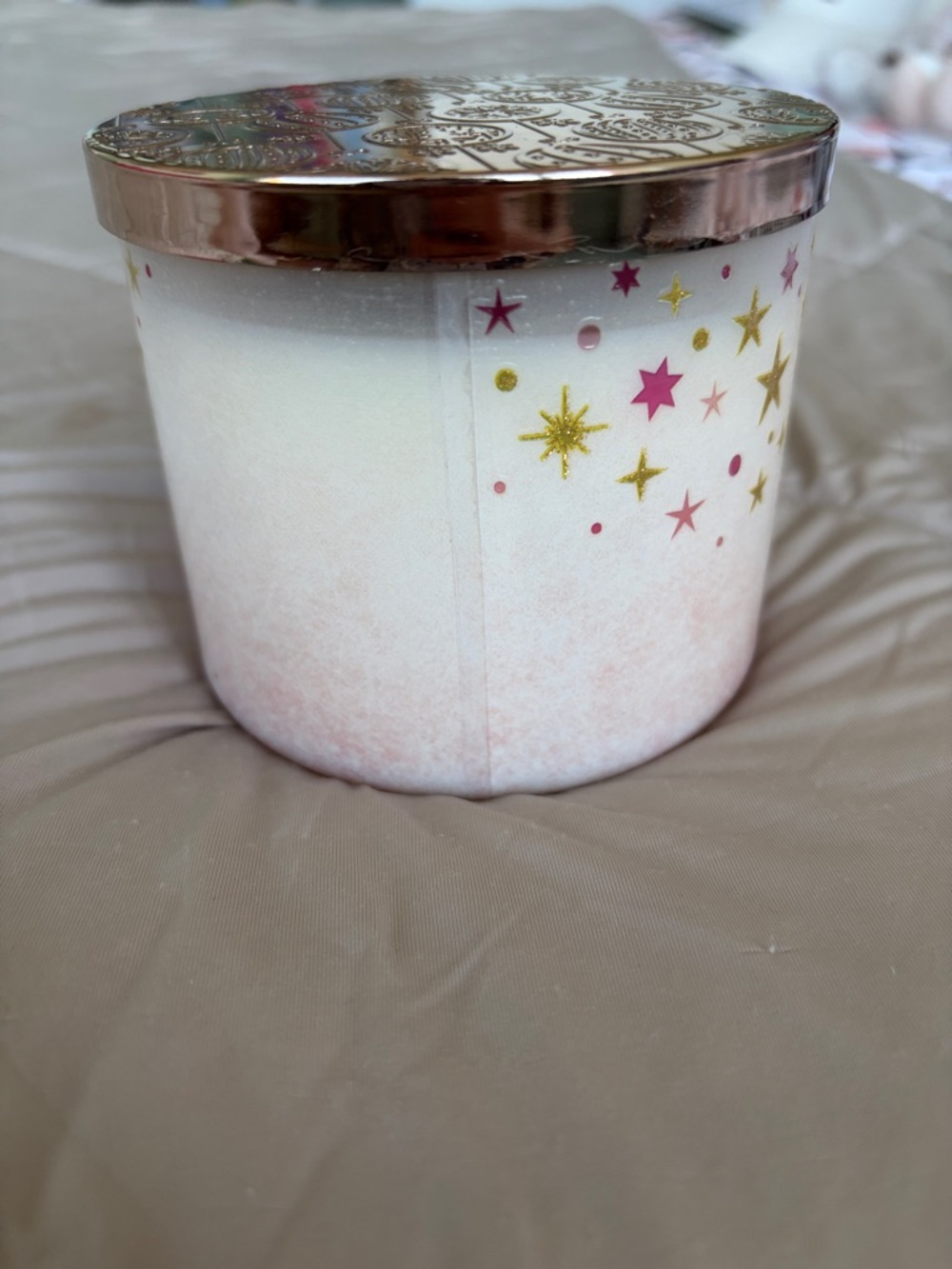 “Land of Sweets” Bath and Body Works 3 Wick Candle - Picture 2 of 4